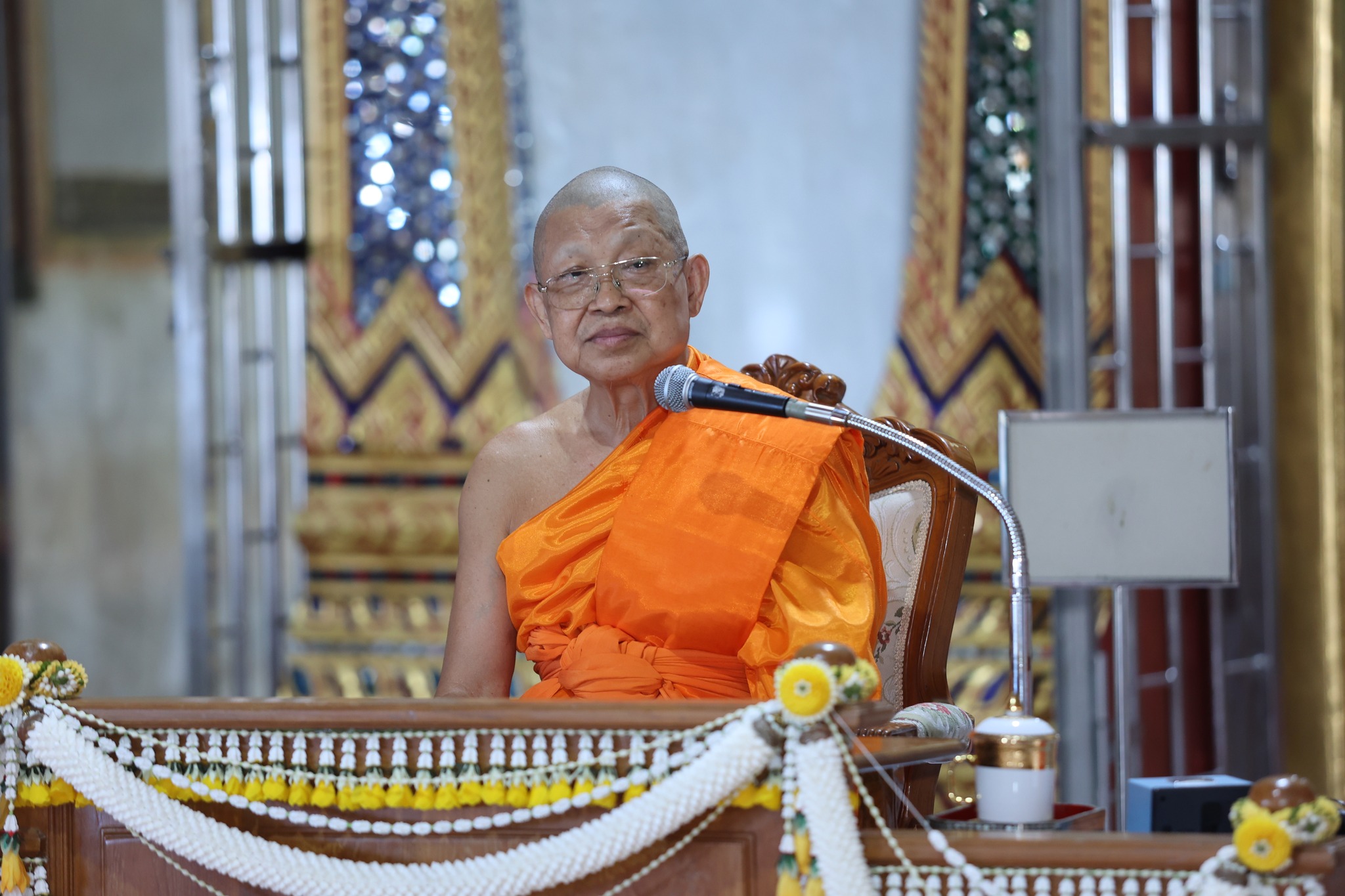 โครงการปฏิบัติธรรม  เนื่องในโอกาสวันเฉลิมพระชนมพรรษา ๙๓ พรรษา (วันแม่แห่งชาติ)